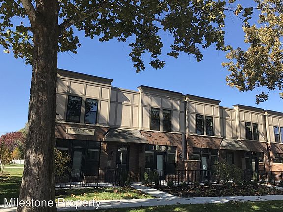 3rd image of 1038 S 30th Ave APT 206