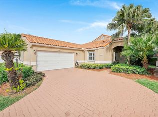 19910 Stockholm Dr, Boca Raton, FL 33434