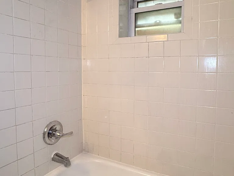 82 S St NW #A — Photo 15