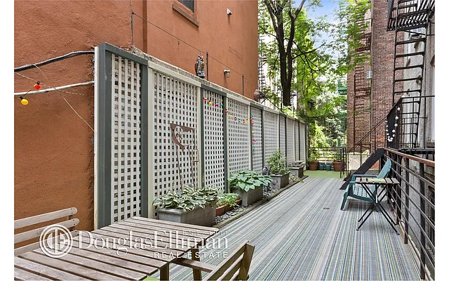 Sold by Douglas Elliman | media 10