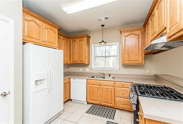 40052 Browns Oak Ln — Photo 6