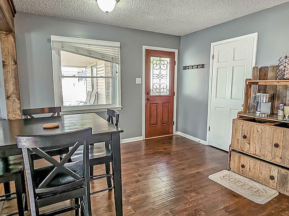 5th image of 3452 Venson Dr