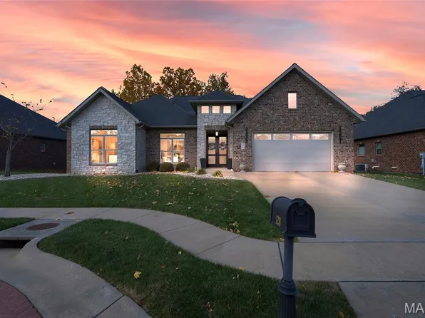 120 Knights Bridge Ln, Edwardsville, IL 62025