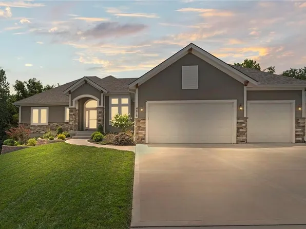 4816 SW Marguerite St, Blue Springs, MO 64015