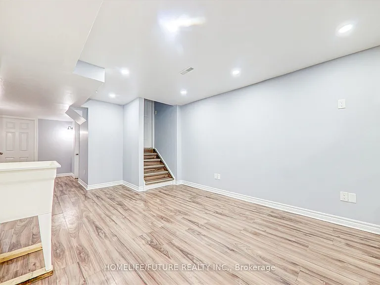 10 Gristone Cres #BASEMENT — Photo 7