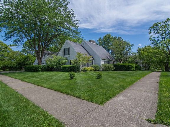 2nd image of 2300 E Woodbine Ave