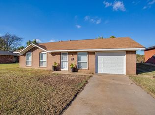 2810 W Pine Ave, Enid, OK 73703