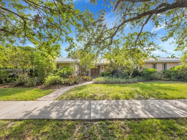 15340 SW 82nd Ave, Palmetto Bay, FL 33157