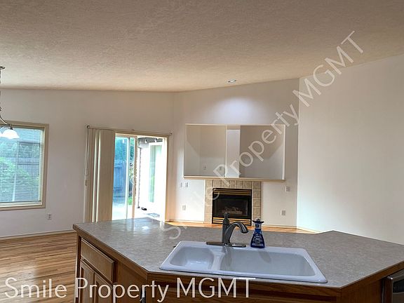 5th image of 15198 SE Sedona Dr