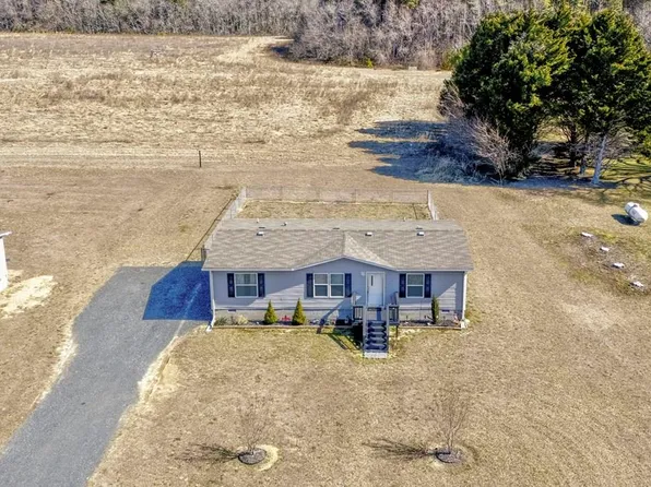 15509 Pungoteague Rd, Painter, VA 23420