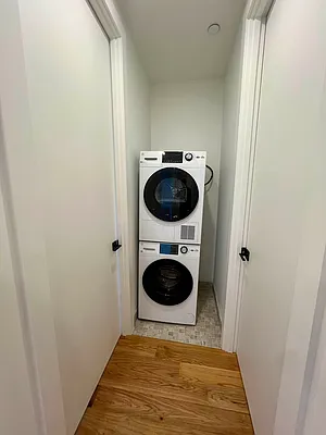 Rented by ERNY LLC | media 8