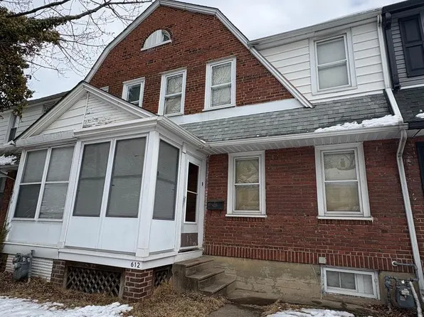 612 Saude Ave, Essington, PA 19029
