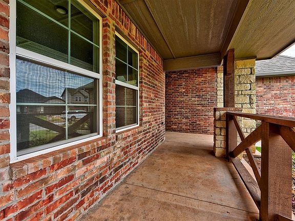5th image of 18428 Austin Pl