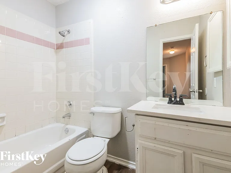 1446 Cross Courts Dr — Photo 17