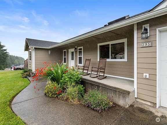 2nd image of 595 Evergreen Place