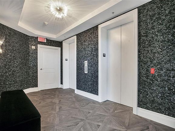 2nd image of 450 Knights Run Ave Unit 1006