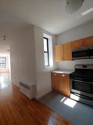 Rented by Moss Realty Company | media 14