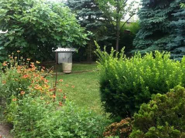 64-18 Cromwell Crescent image 1 of 10