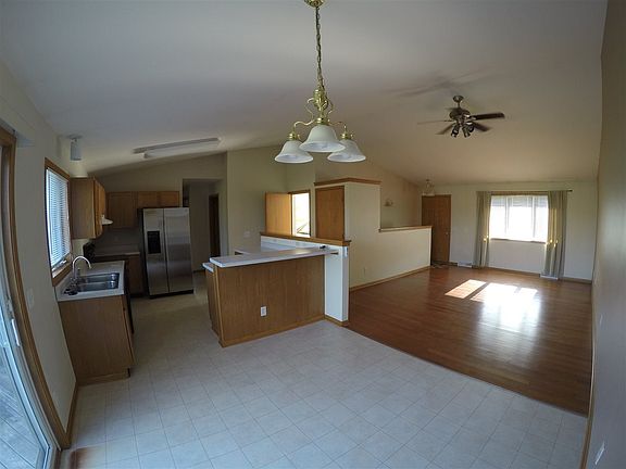 4th image of 5210 Black Walnut Dr
