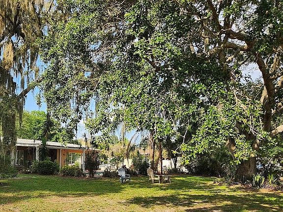 5th image of 1006 Eckles Dr