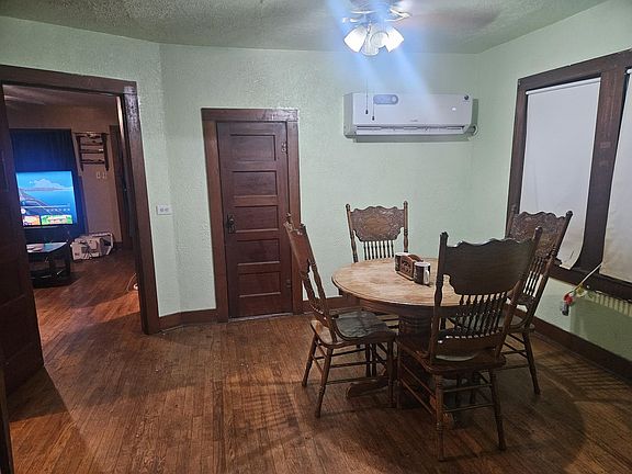 4th image of 975 Missouri Avenue