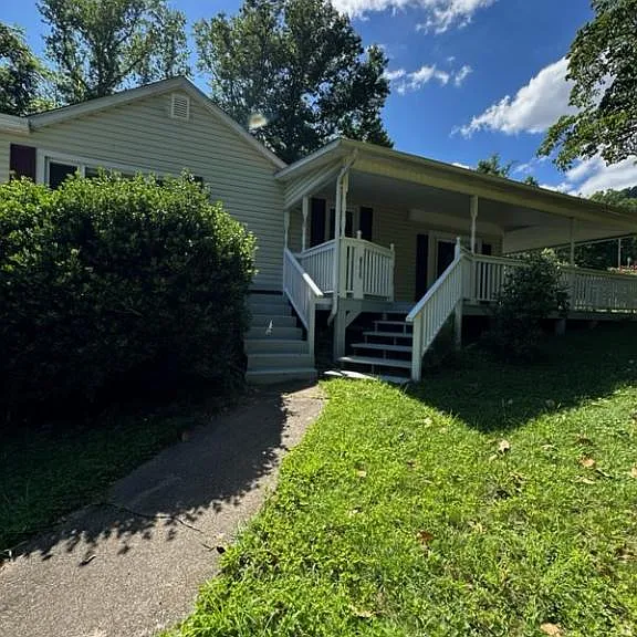 211 Woodland Dr — Photo 15