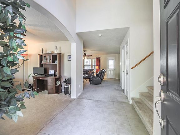 2nd image of 22876 Lantern Hills Dr