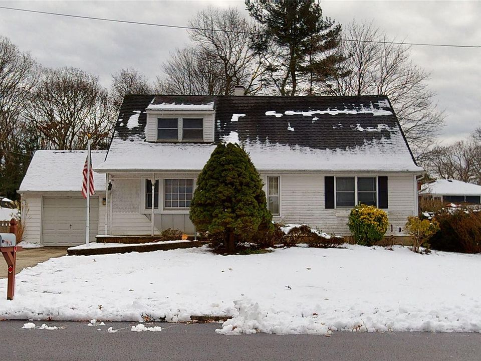 1st image of 26 2nd St