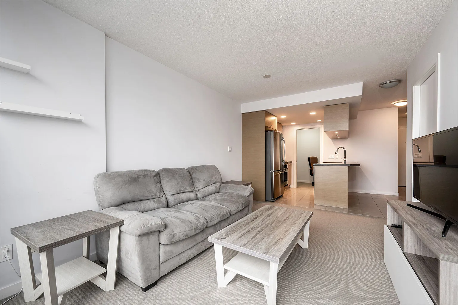 833 Seymour St #2602 photo 1
