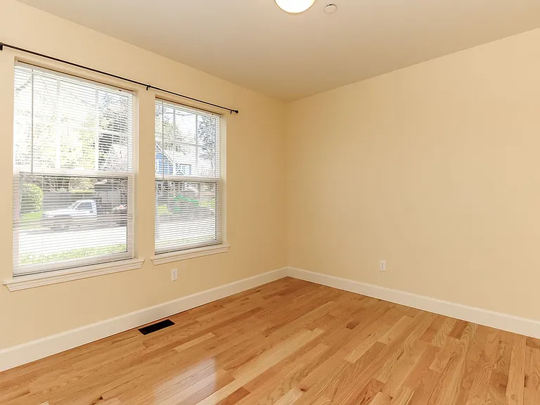 1861 Palisade Blvd — Photo 9