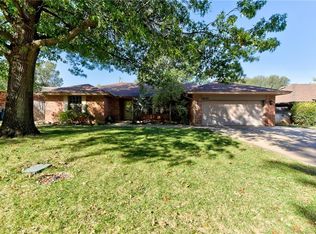2829 Woodcreek Rd, Oklahoma City, OK 73110