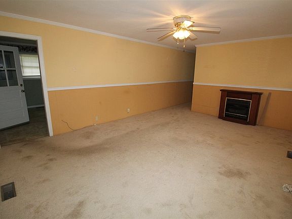 5th image of 118 Peach St