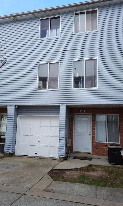 1st image of 652 Ilyssa Way