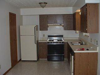 5th image of 3844 Longton Dr