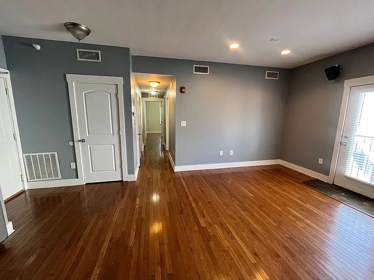 703 N Walnut St — Photo 19
