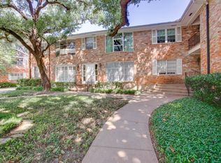 3003 Mahanna Springs Dr APT A, Dallas, TX 75235