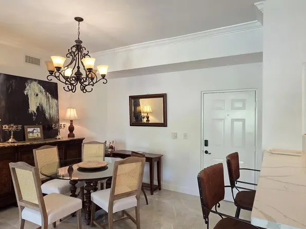 11790 Saint Andrews Pl APT 302, Wellington, FL 33414