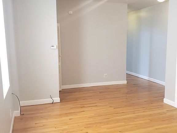 3rd image of 1625 W Superior St #2R