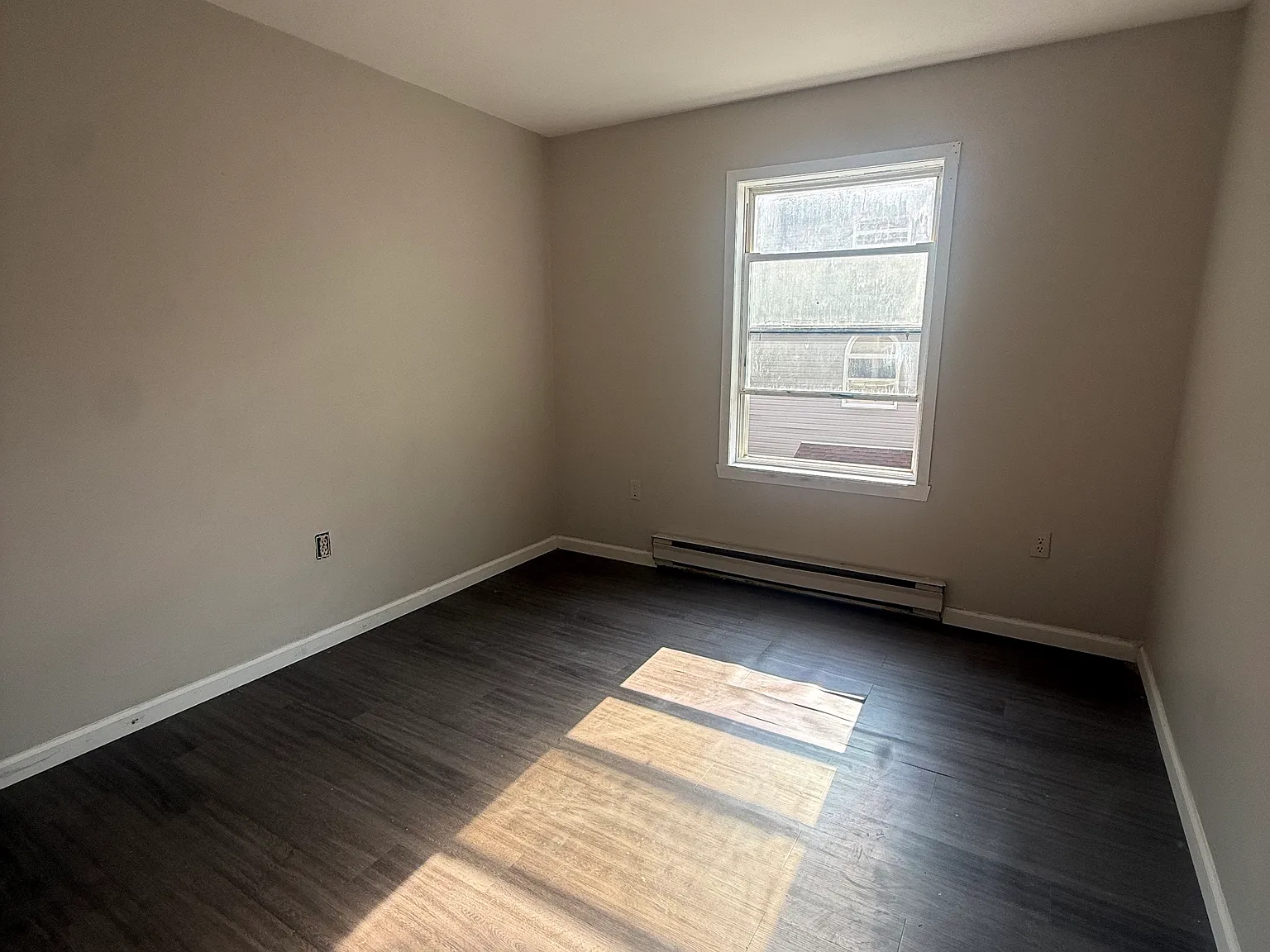 2 bed, 850 sqft, $1,850 — Photo 2