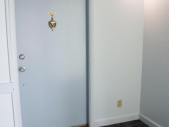5th image of 2601 W Willowlake Dr APT 19