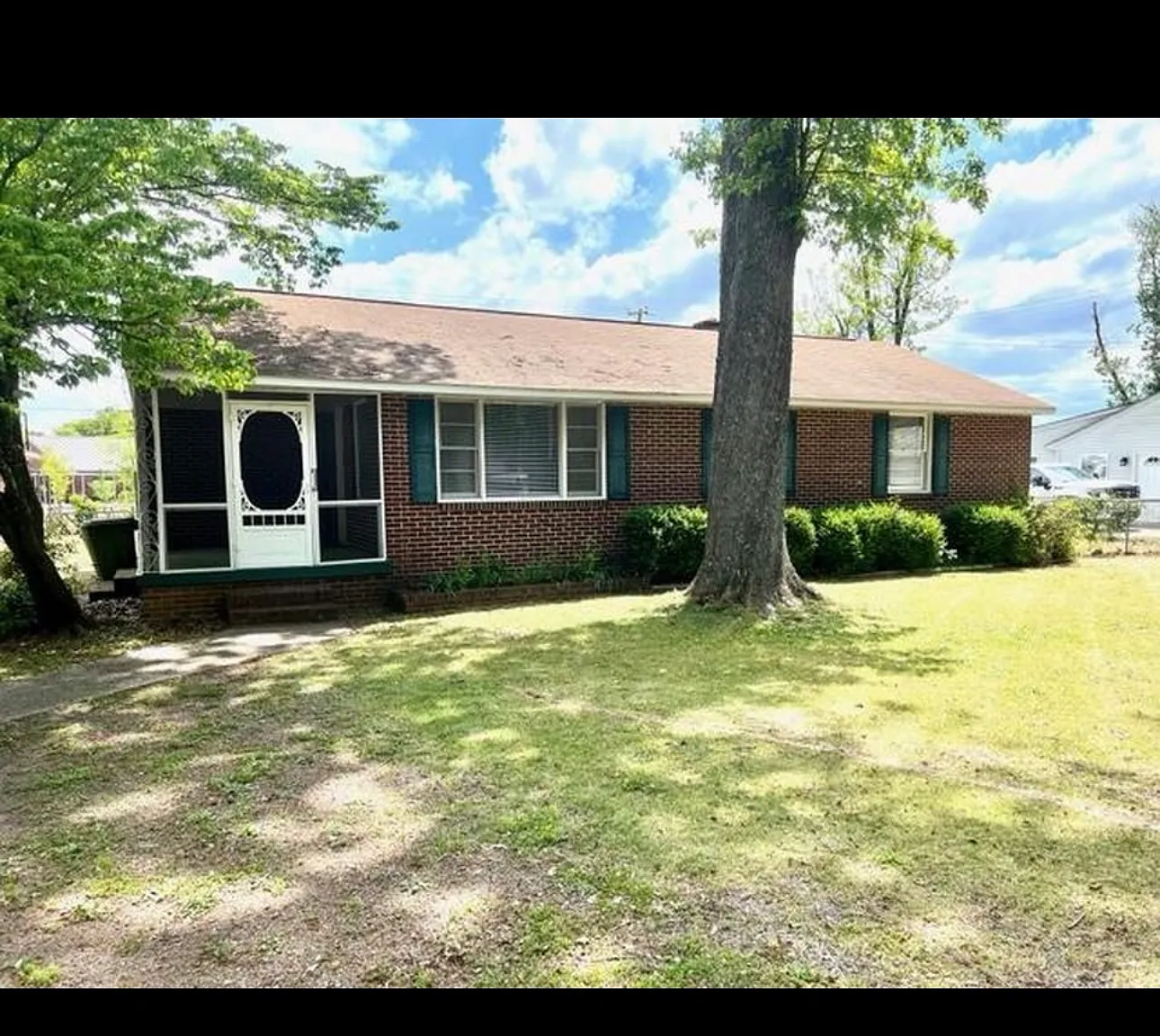 3 bed, 1133 sqft, $1,400 — Photo 1