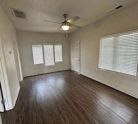 Living room_06202023