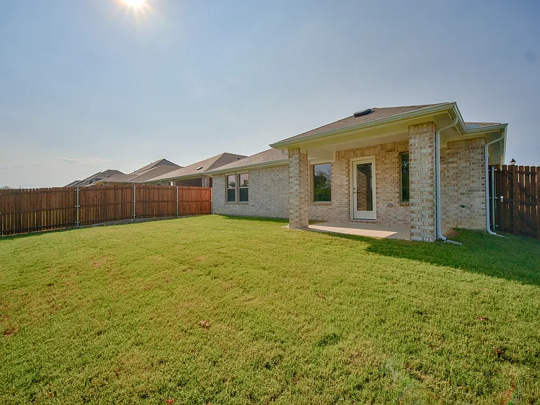 1930 Furlong Dr — Photo 31