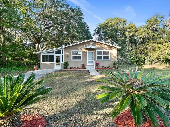 1115 E Hubbard Ave, Deland, FL 32724