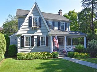 19 Bayberry St, Bronxville, NY 10708