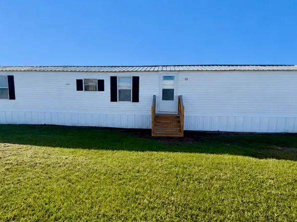 1402 Chicopee Rd, Benson, NC