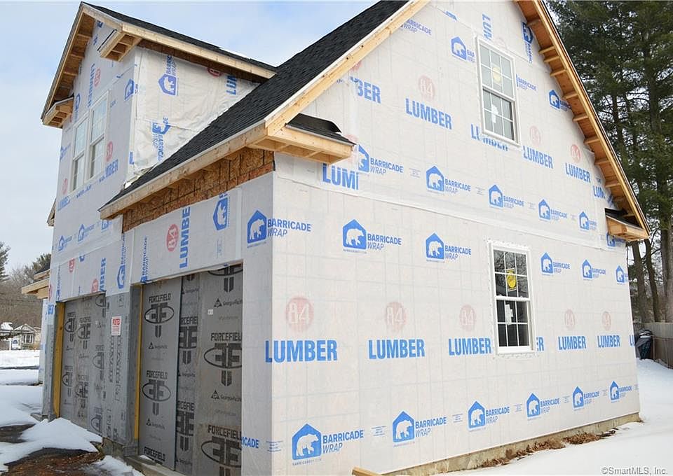 2nd image of 33 Hardwood Rd