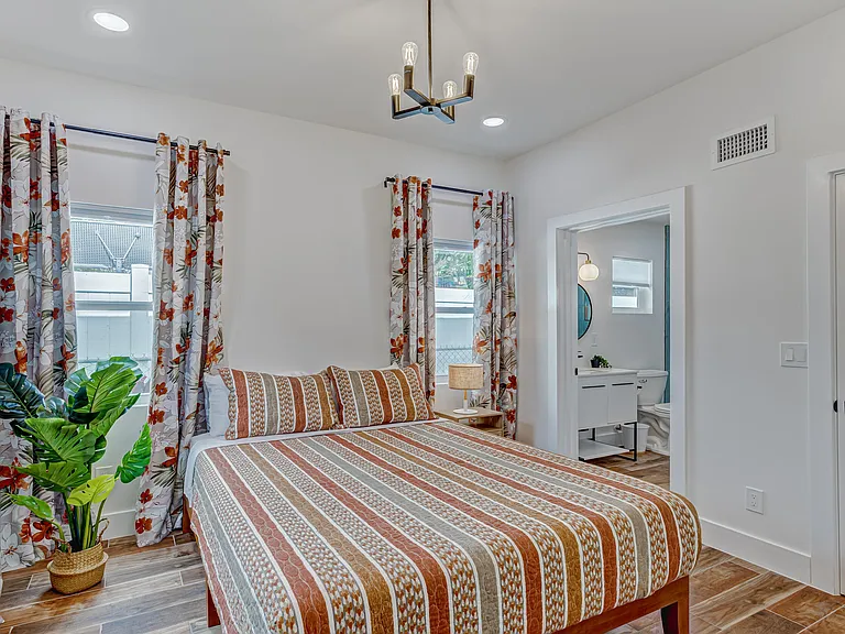 721 Franklin Rd — Photo 17