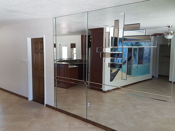 A full wall mirror