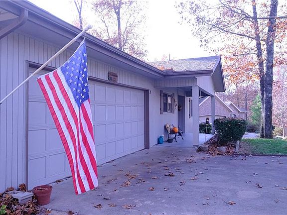 3rd image of 7 Sullivan Ln